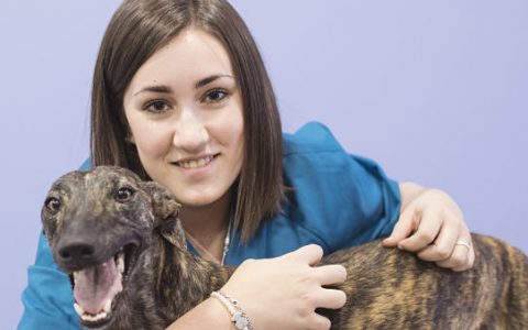 Cristina Alemany Espés <br> Auxiliar Veterinaria